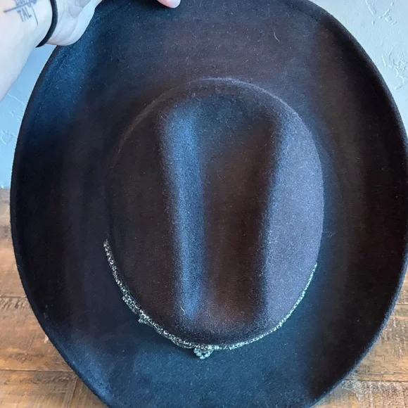 Embellished Black Cowgirl Hat - Picture 6 of 7